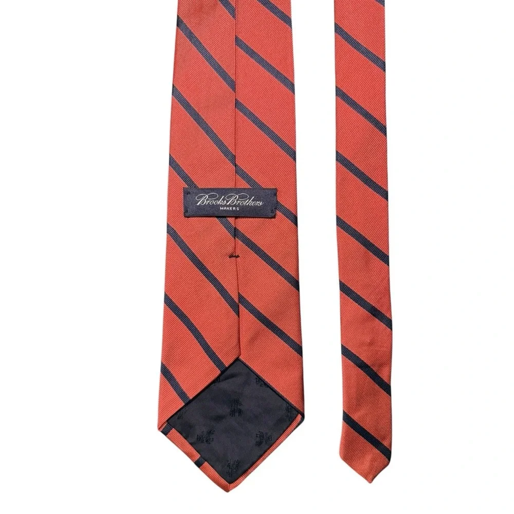 Brooks Brothers Makers Pure Silk Tie Striped Red And Blue Made in USA